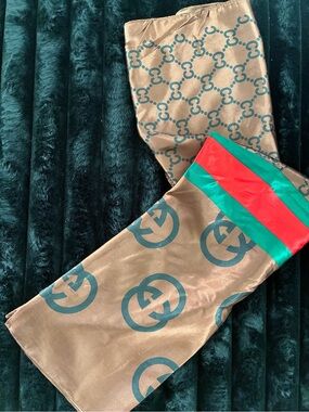 New Fashion Luxury Scarf 34x34